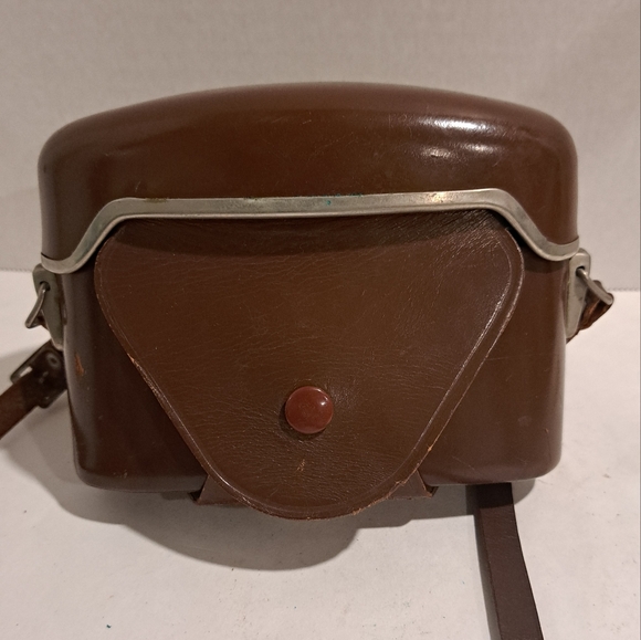 Vintage Agfa quality camera in good condition. In it’s original case. Untested. - Picture 2 of 10